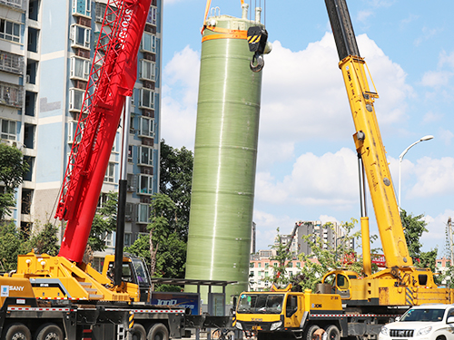 明珠泵業(yè)——地鐵下穿隧道一體化預(yù)制泵站吊裝現(xiàn)場(chǎng)！